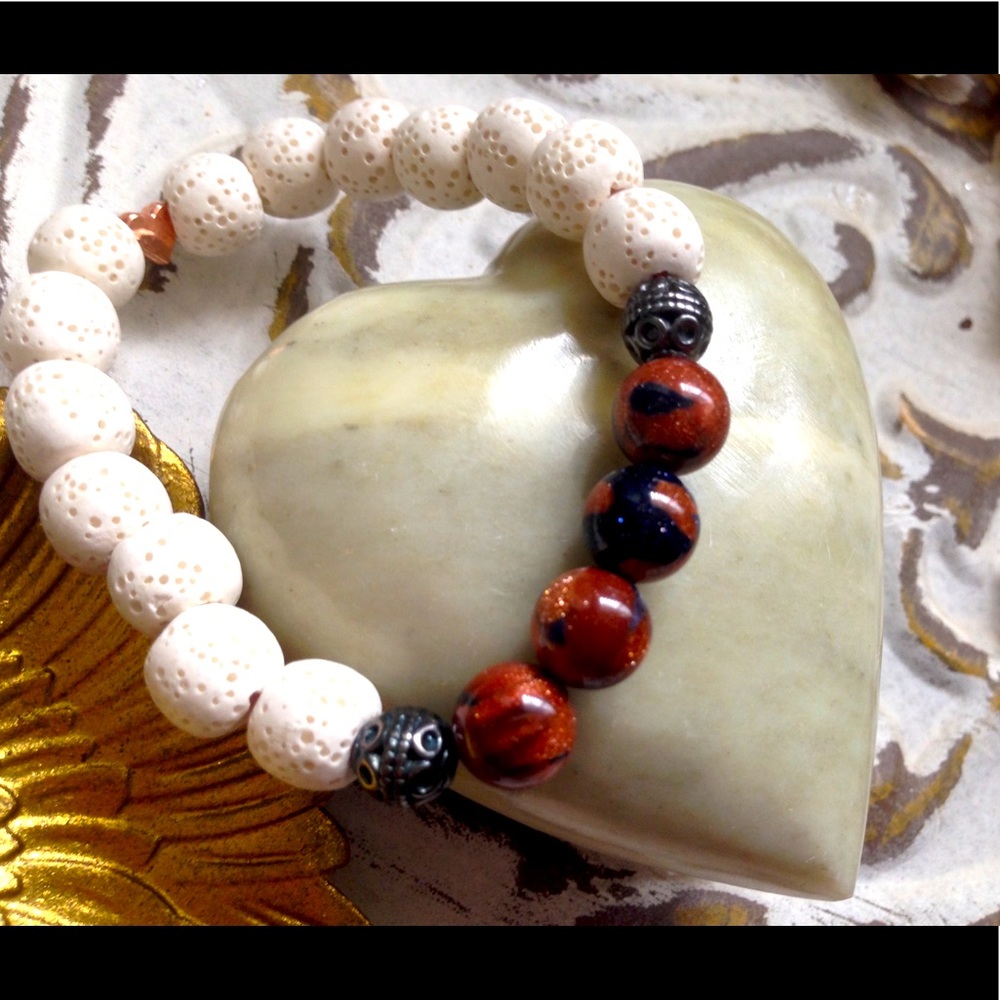 Healing sandstone with white lava stone purity